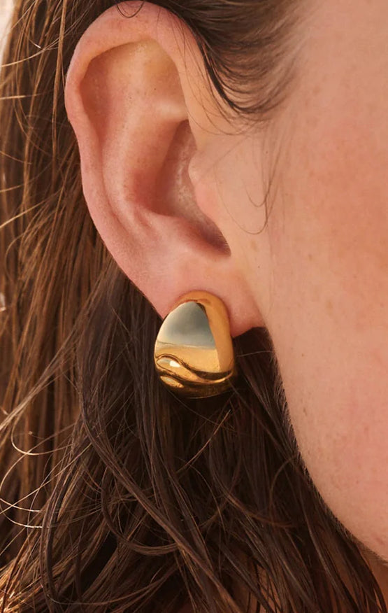 Nelle Hoops