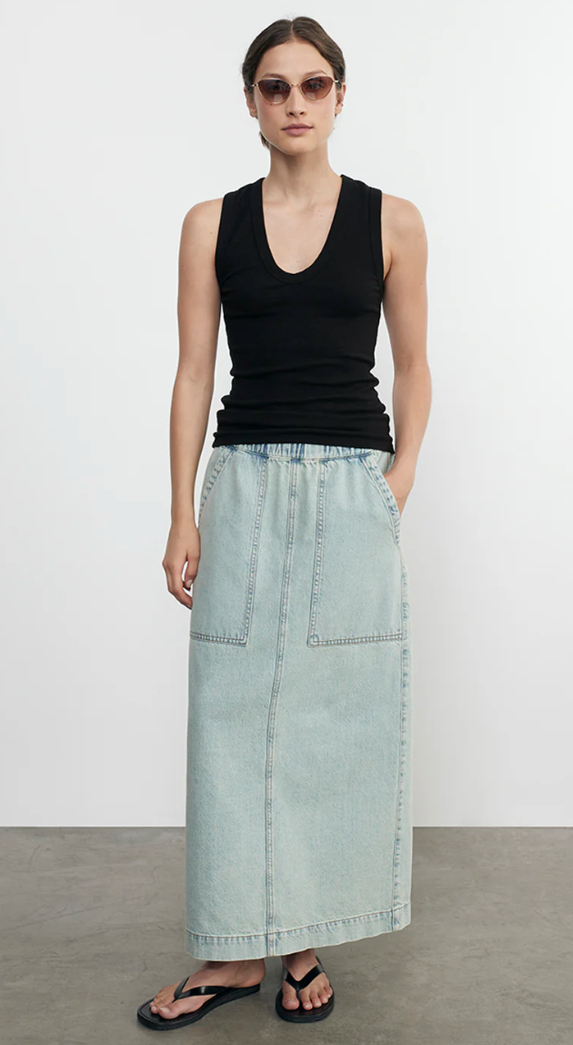 Essential Sleeveless U