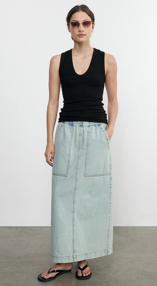 Essential Sleeveless U