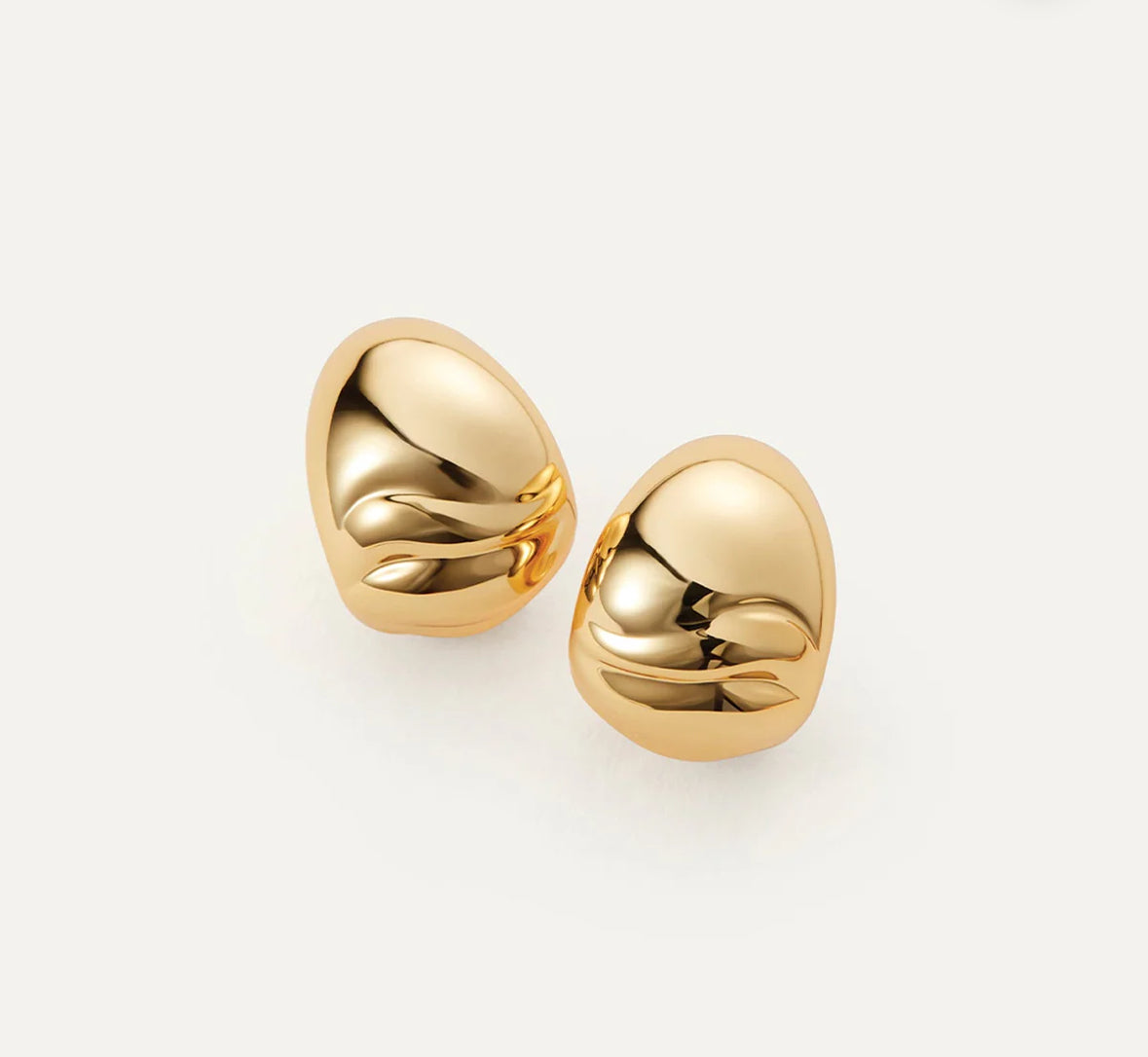 Nelle Hoops