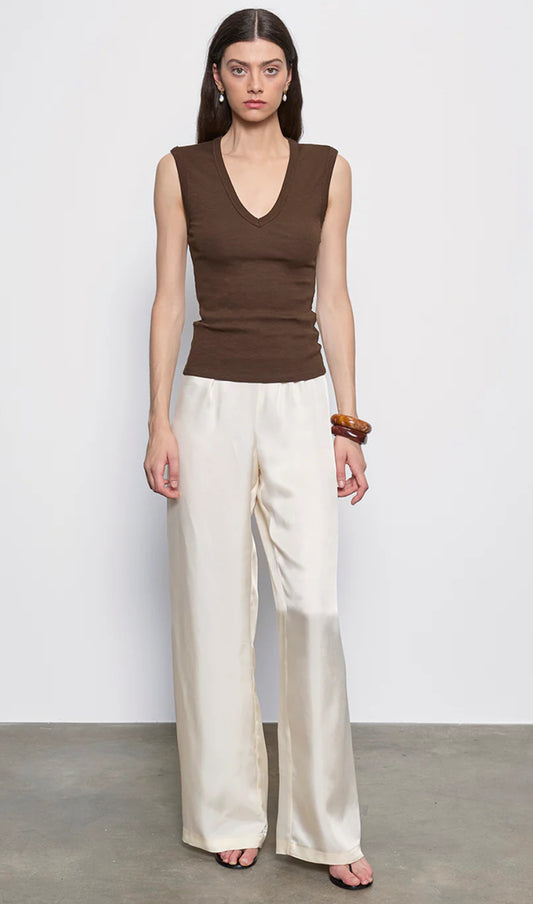 Textured Knit Sleeveless V